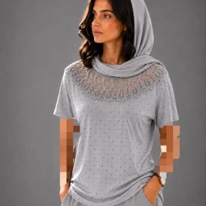 تیشرت یقه گیپور خالدار پولک دوزی